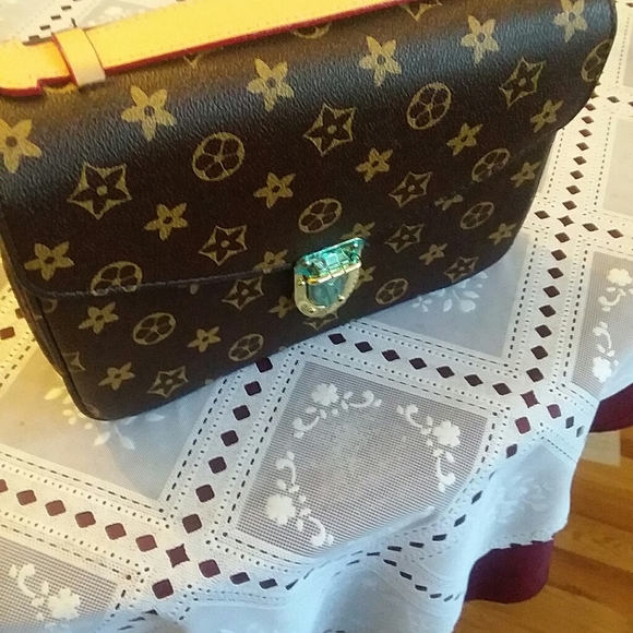 Brown Crossbody bag - Picture 2 of 5